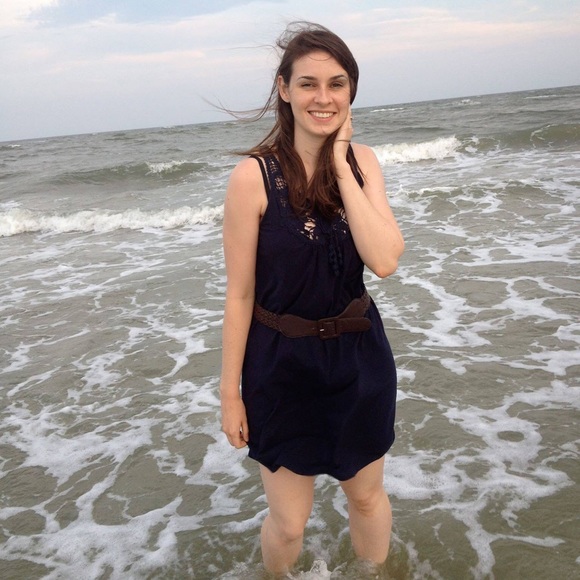 Meet your Posher, Courtney - Picture 1 of 1